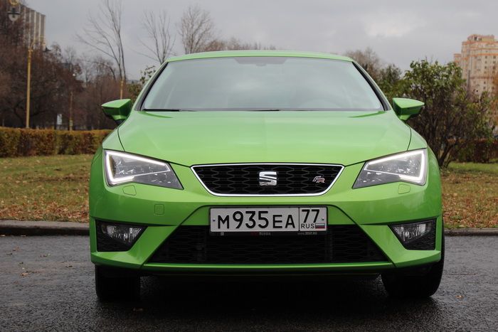 Модный и спортивный Seat Leon Модный и спортивный Seat Leon