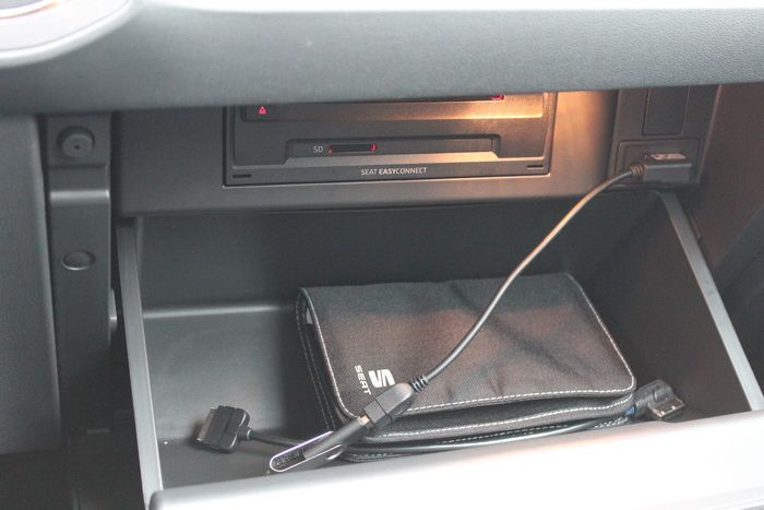 Модный и спортивный Seat Leon Модный и спортивный Seat Leon