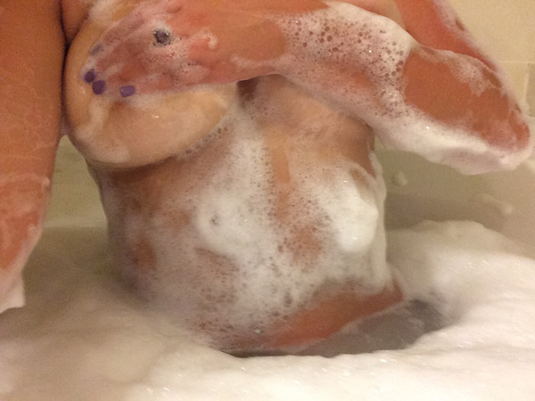 Девушки в ванной