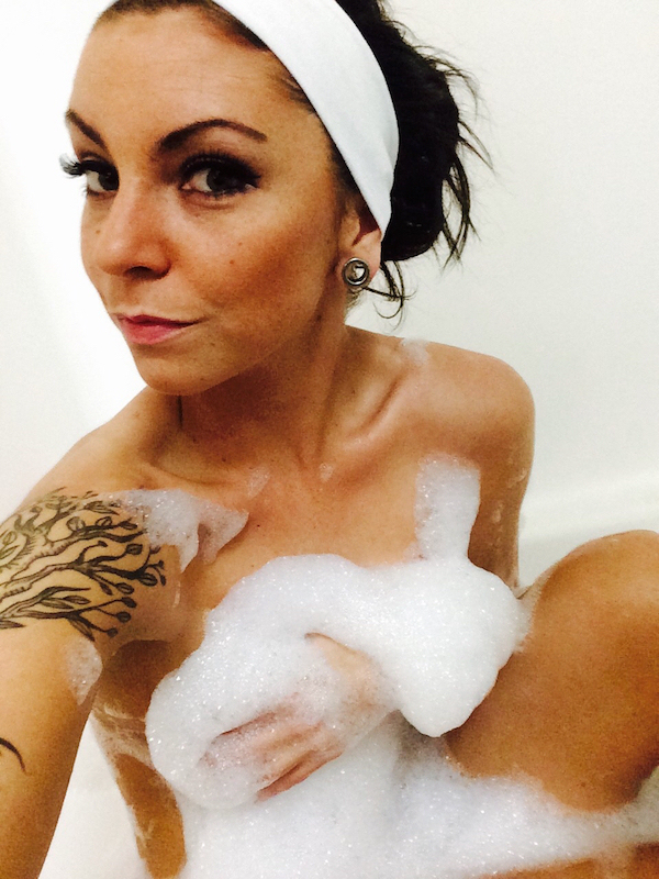 Девушки в ванной