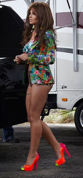 Девушки с красивыми ногами