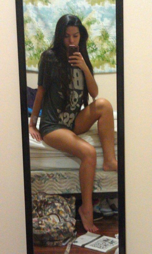 Девушки с красивыми ногами