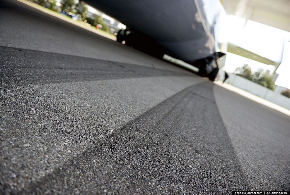 Ан-225 «Мрия» — самый большой самолет в мире Ан-225 «Мрия» — самый большой самолет в мире