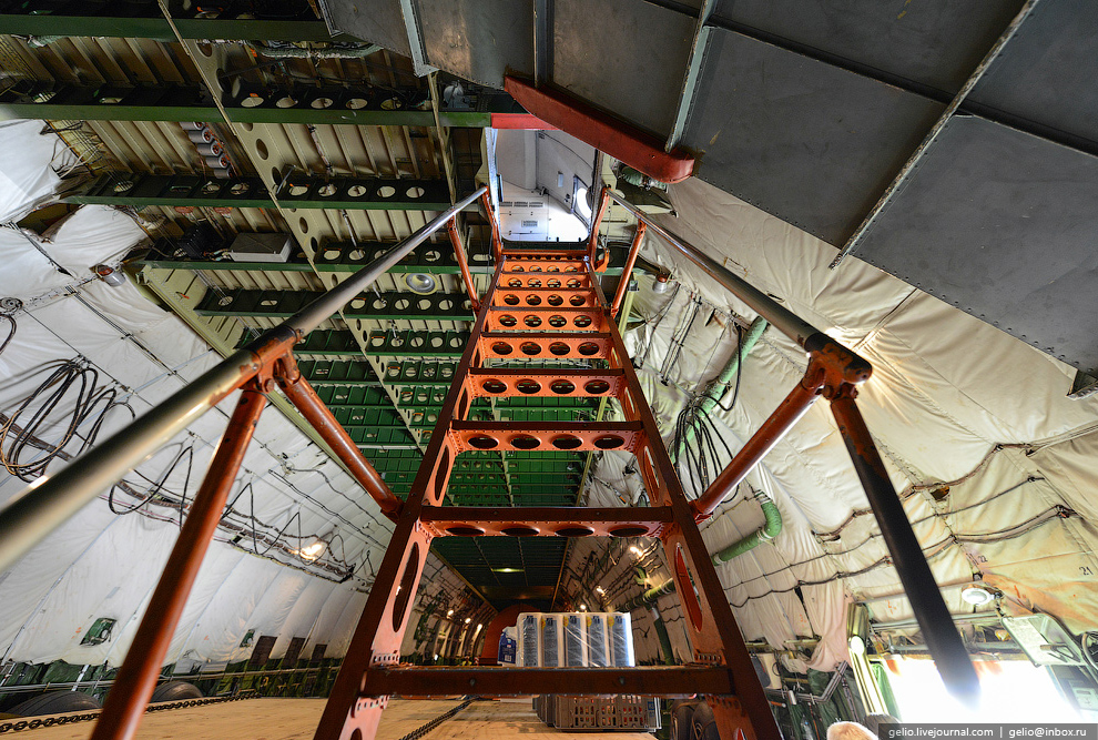 Ан-225 «Мрия» — самый большой самолет в мире Ан-225 «Мрия» — самый большой самолет в мире