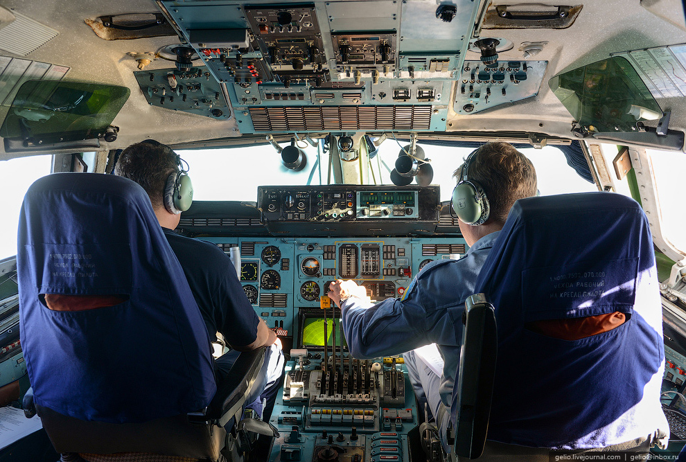 Ан-225 «Мрия» — самый большой самолет в мире Ан-225 «Мрия» — самый большой самолет в мире