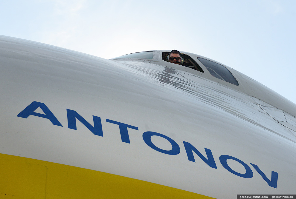 Ан-225 «Мрия» — самый большой самолет в мире Ан-225 «Мрия» — самый большой самолет в мире