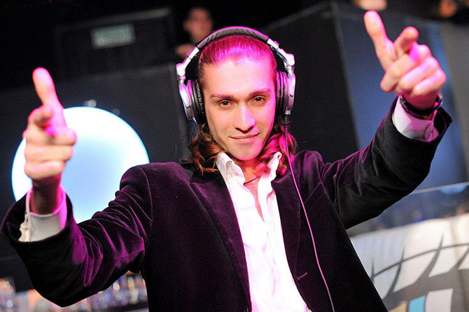 После футбола жизнь продолжается После футбола жизнь продолжается