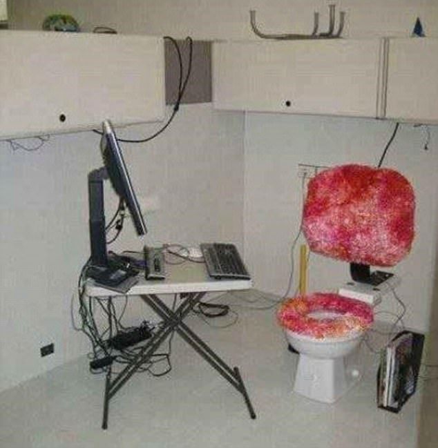 Работа в офисе проходит не так скучно, если трудишься в оригинальном окружении