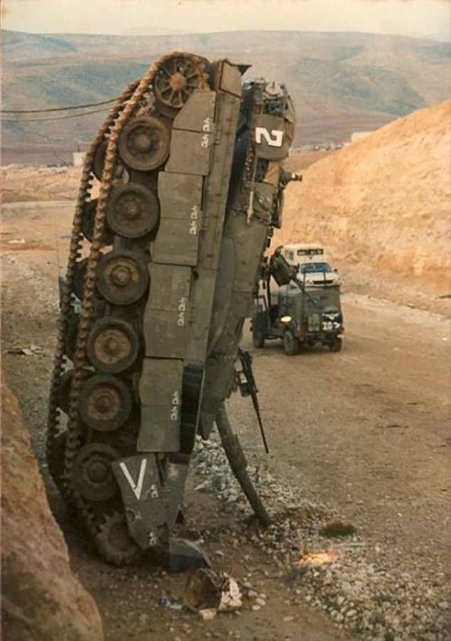 Некоторым танкистам не помешают дополнительные уроки вождения