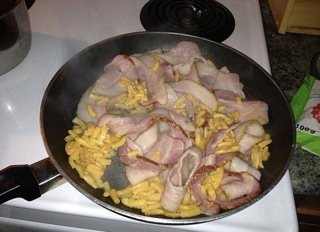 Когда приходишь домой бухим и решаешь чего-нибудь сожрать