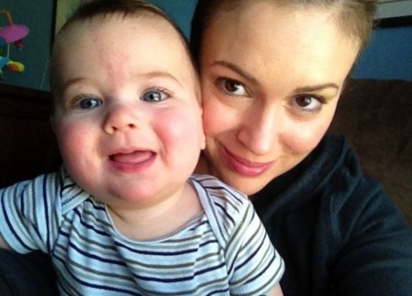 15 знаменитостей, которые отлично выглядят без макияжа