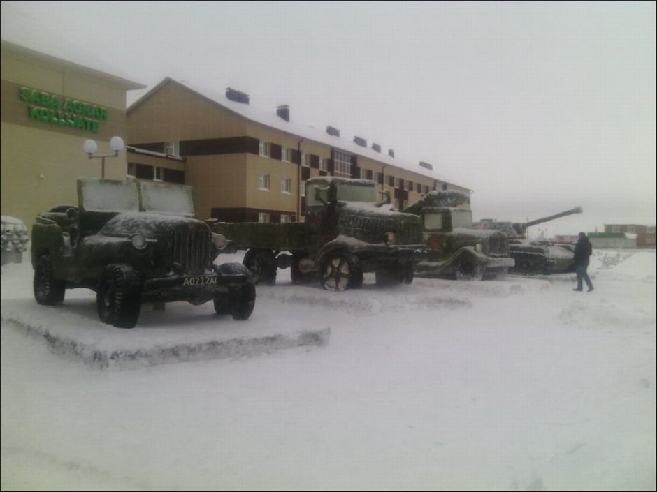 Красочные снеговики в Татарстане