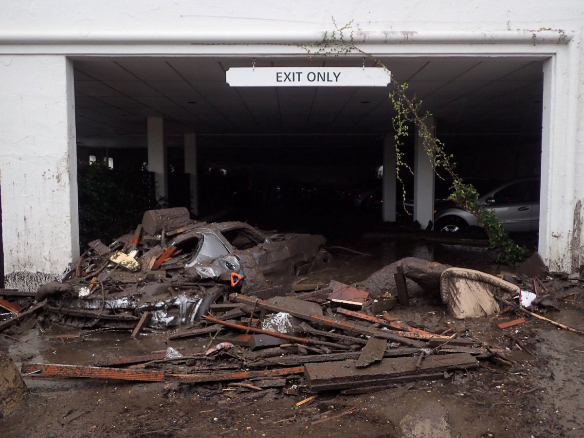 В Калифорнии жертвами схода оползней стали уже 17 человек В Калифорнии жертвами схода оползней стали уже 17 человек