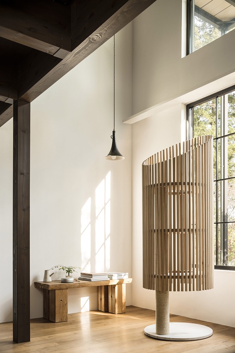 Домик для котов за полмиллиона рублей от японского дизайнера Домик для котов за полмиллиона рублей от японского дизайнера