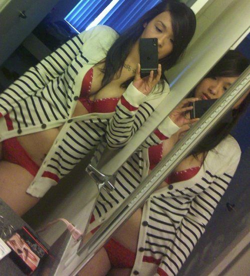 Девушки с красивой грудью (43 фото)