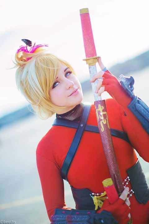 Сексуальные косплейщицы (36 фото)