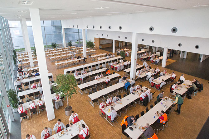 Экскурсия по идеальному производству автомобилей в Лейпциге