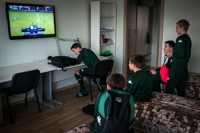 Где обучают юных российских футболистов