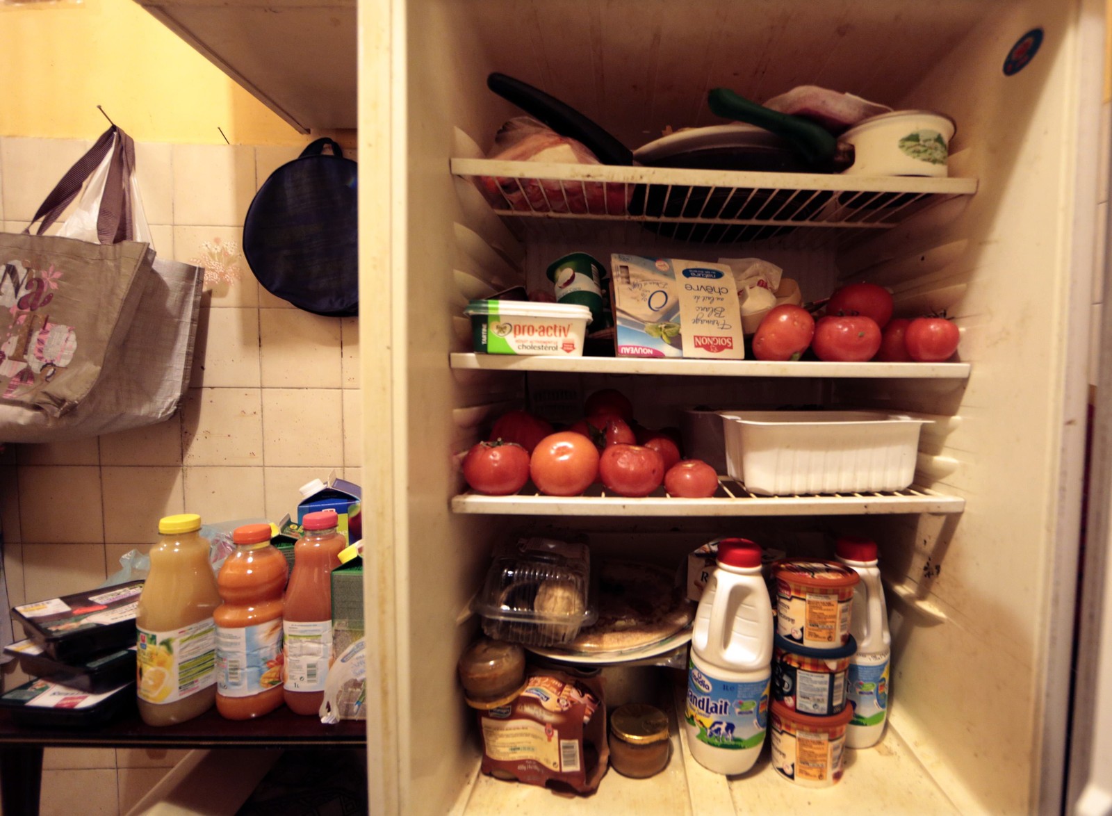 Француз питается отходами с мусорки