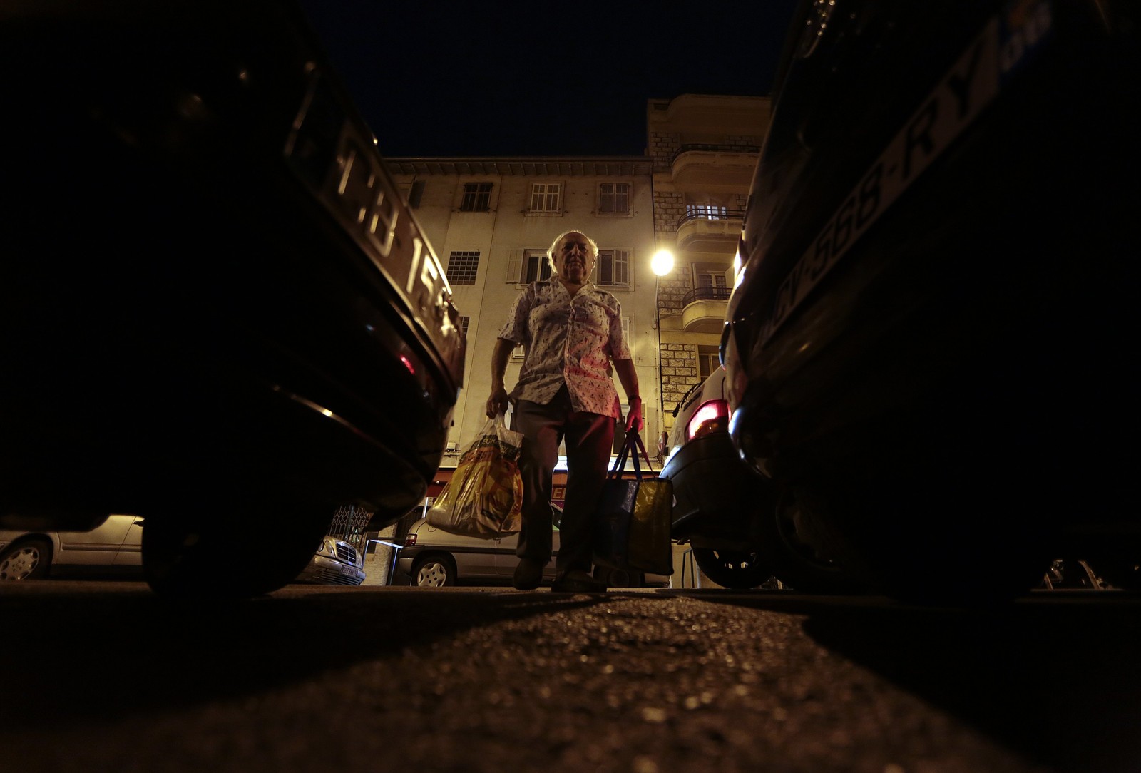 Француз питается отходами с мусорки