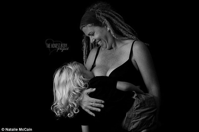 Провокационный проект «Честное тело»: Кормление грудным молоком детей старше двух лет