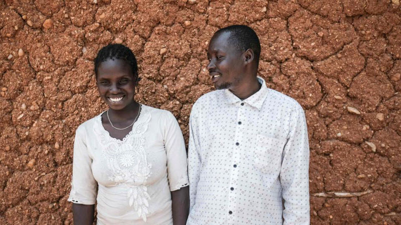 21 век: в Уганде девочкам до сих пор делают варварские операции на половых органах