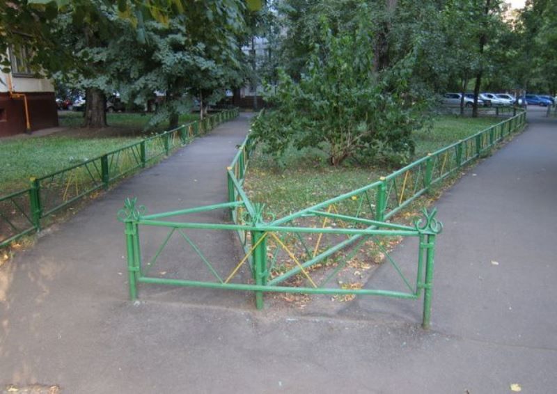 Креативные дворы от ЖКХ (25 фото) Креативные дворы от ЖКХ (25 фото)