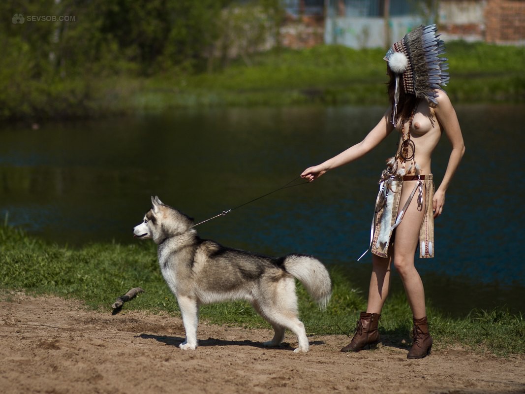 Девушки и собачки