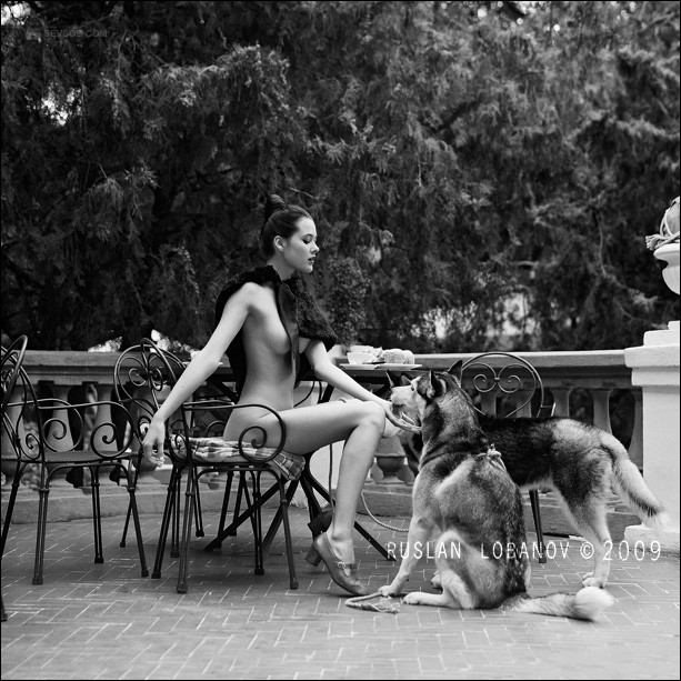 Девушки и собачки