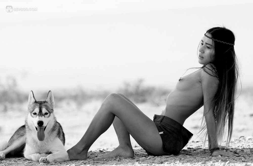 Девушки и собачки