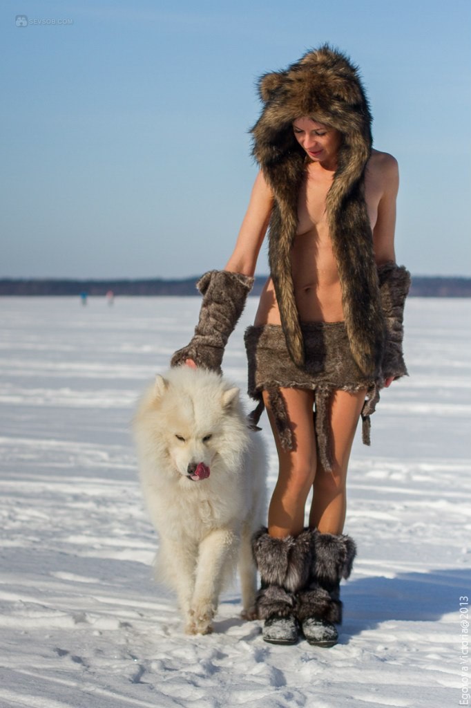 Девушки и собачки