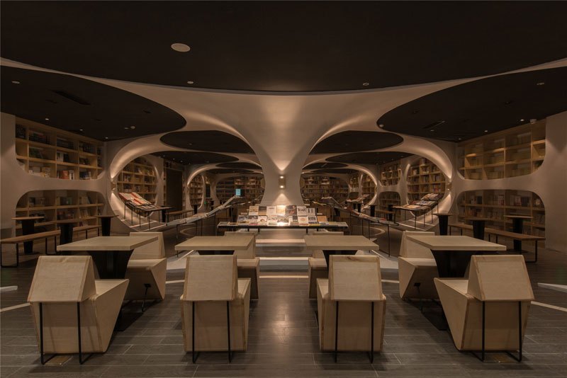 Открылась футуристическая библиотека для китайских книголюбов