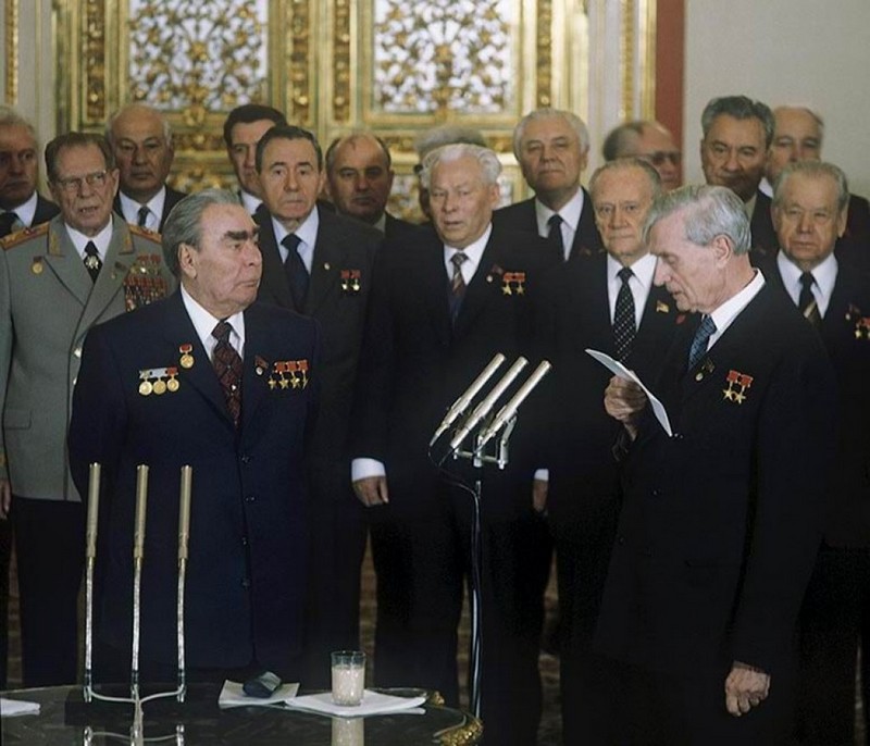 Советская жизнь на фотографиях 1981 года Советская жизнь на фотографиях 1981 года