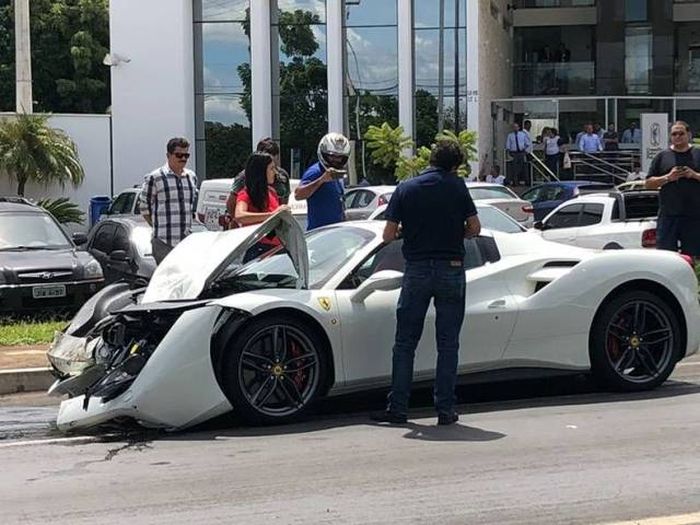 Что происходит?