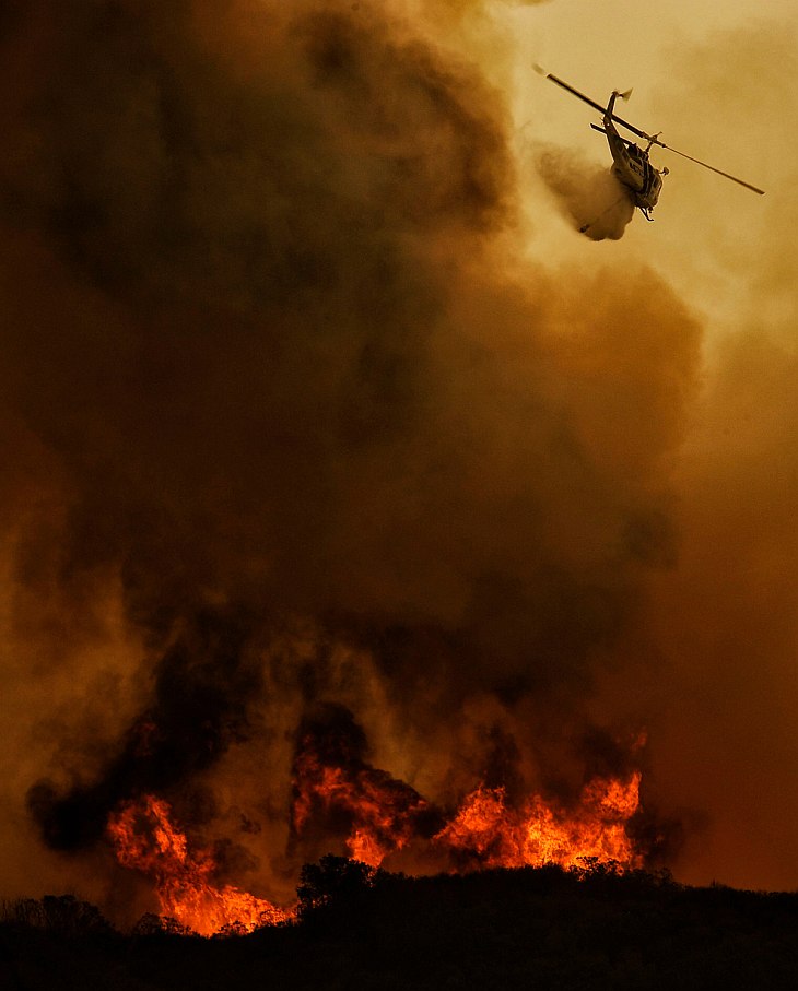 Лесные пожары в Калифорнии, пожар в Лахоре и взрыв поезда под Ростовом