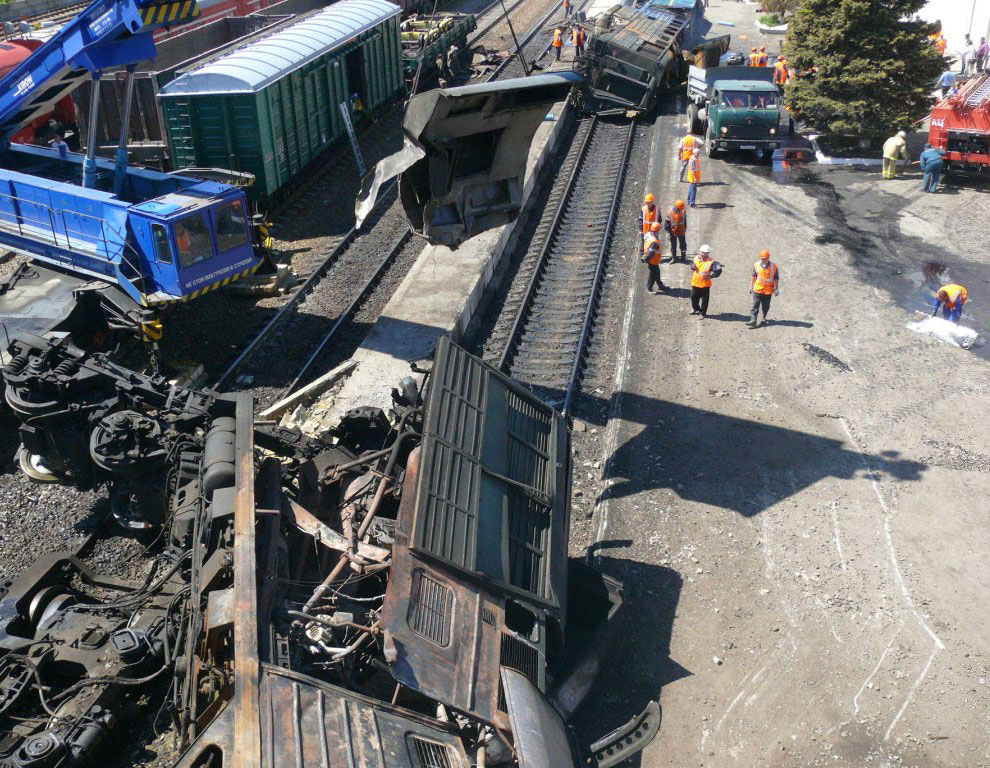 Лесные пожары в Калифорнии, пожар в Лахоре и взрыв поезда под Ростовом