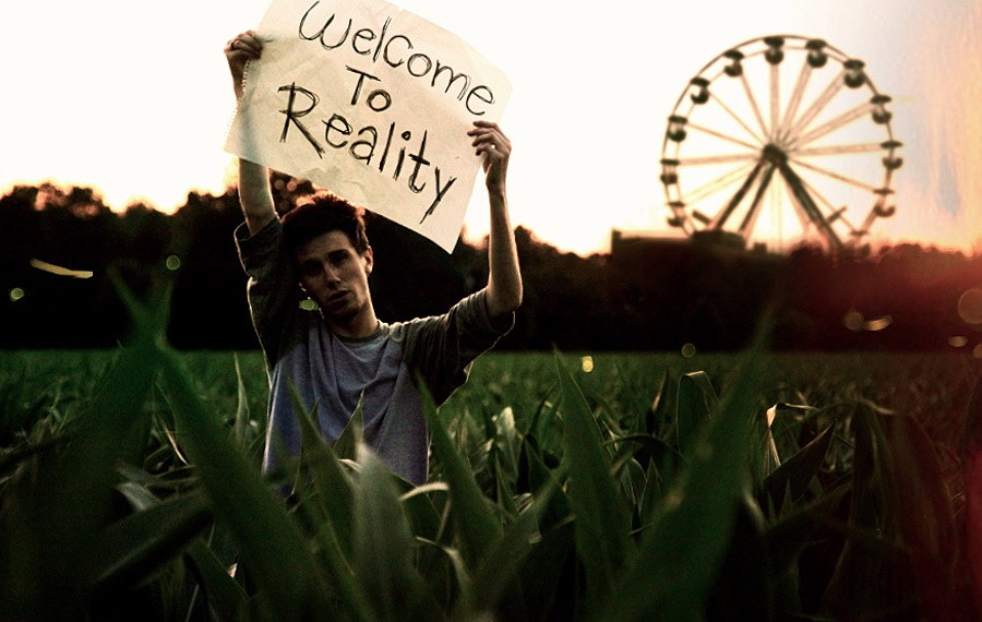 Драматичные автопортреты 19-летнего романтика