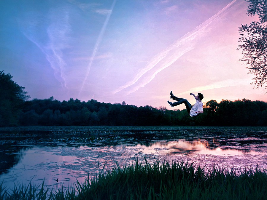 Драматичные автопортреты 19-летнего романтика