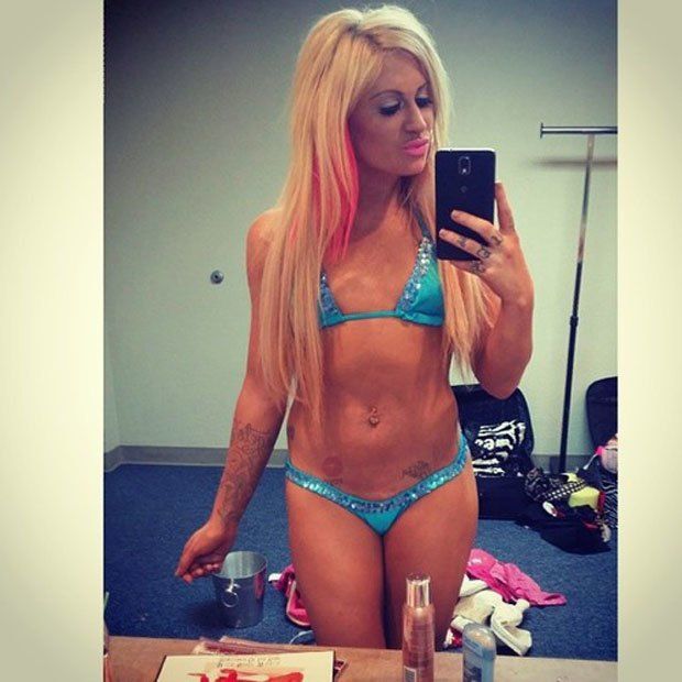 Самострелы стриптизерш (62 фото)