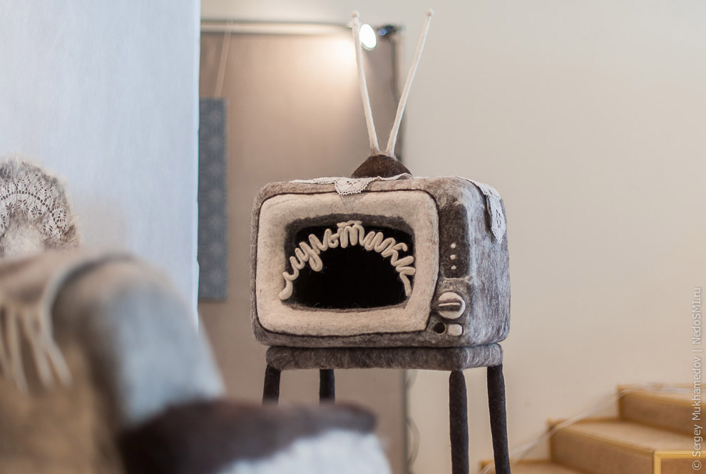 Удивительные игрушки из войлока