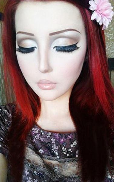 Живая кукла из Украины Анастасия Fukkacumi Шпагина (27 фото)