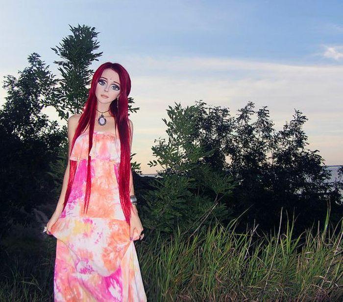 Живая кукла из Украины Анастасия Fukkacumi Шпагина (27 фото)