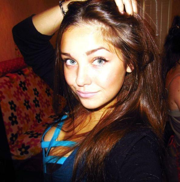 Русские девушки в социальных сетях (33 фото)