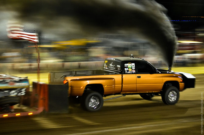 Трактора на стероидах или гонки по-техасски Трактора на стероидах или гонки по-техасски