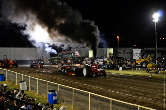 Трактора на стероидах или гонки по-техасски Трактора на стероидах или гонки по-техасски