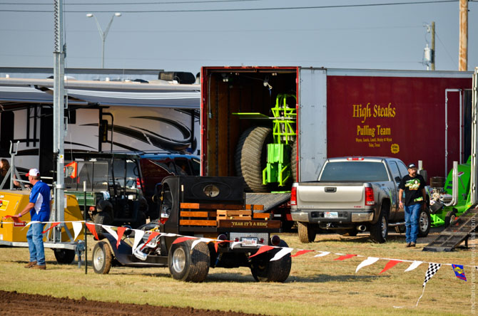 Трактора на стероидах или гонки по-техасски Трактора на стероидах или гонки по-техасски
