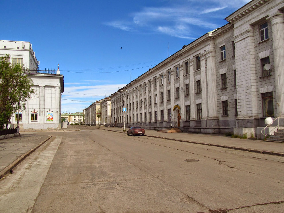 Воркута — край света, шахтёрский край