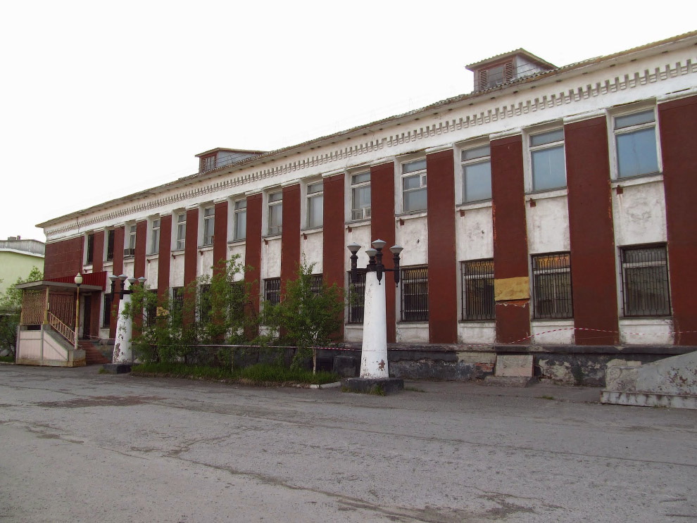 Воркута — край света, шахтёрский край