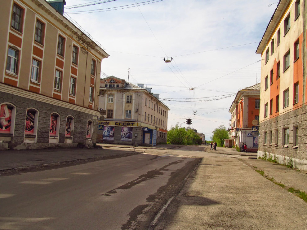 Воркута — край света, шахтёрский край