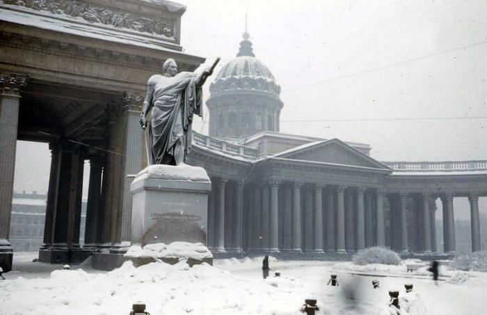 Ленинград 1955 года на цветных снимках
